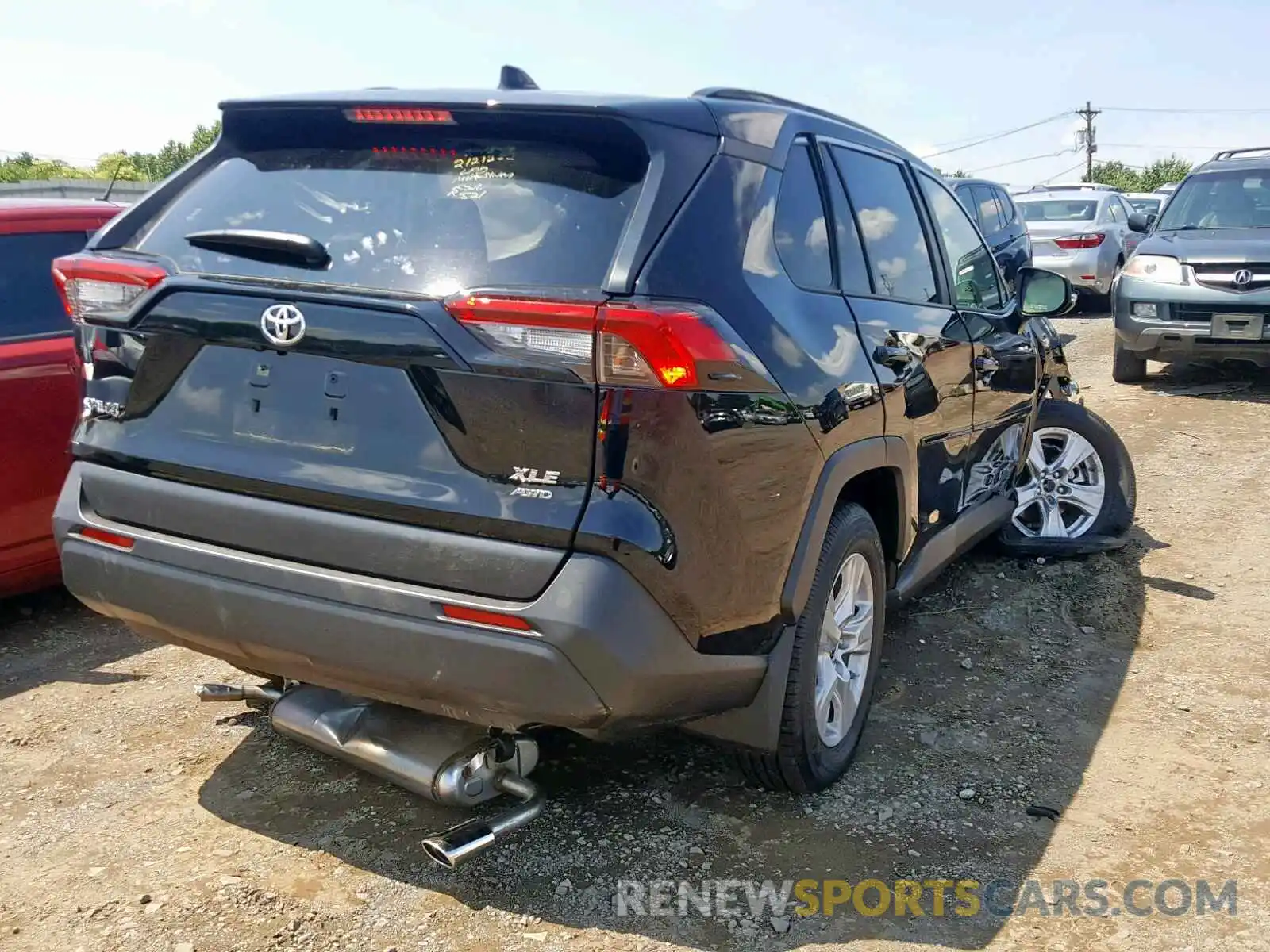 4 Фотография поврежденного автомобиля JTMP1RFVXKD022036 TOYOTA RAV4 XLE 2019