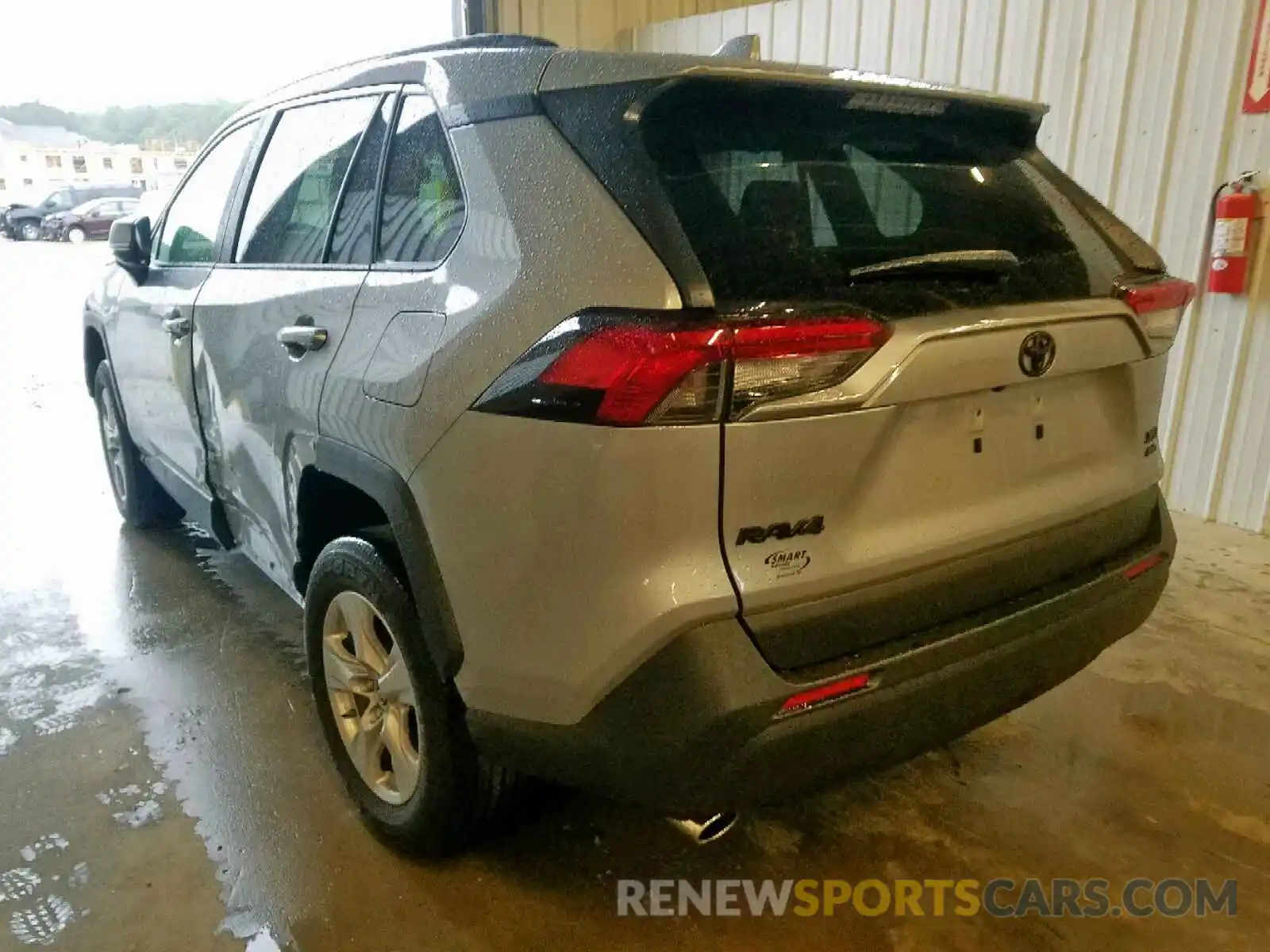 3 Photograph of a damaged car JTMP1RFVXKD511262 TOYOTA RAV4 XLE 2019