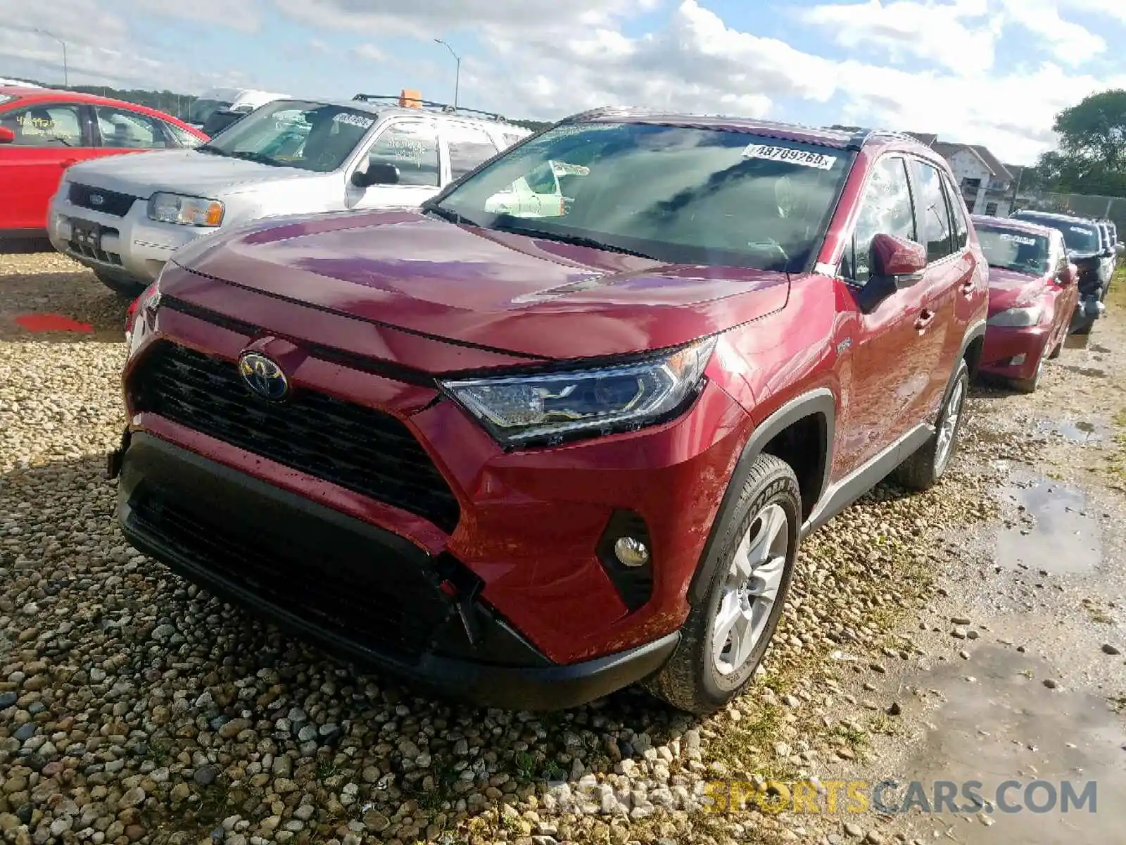 2 Photograph of a damaged car JTMRWRFV0KD501656 TOYOTA RAV4 XLE 2019