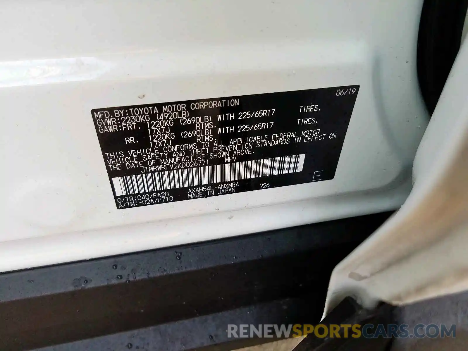 10 Photograph of a damaged car JTMRWRFV2KD026771 TOYOTA RAV4 XLE 2019