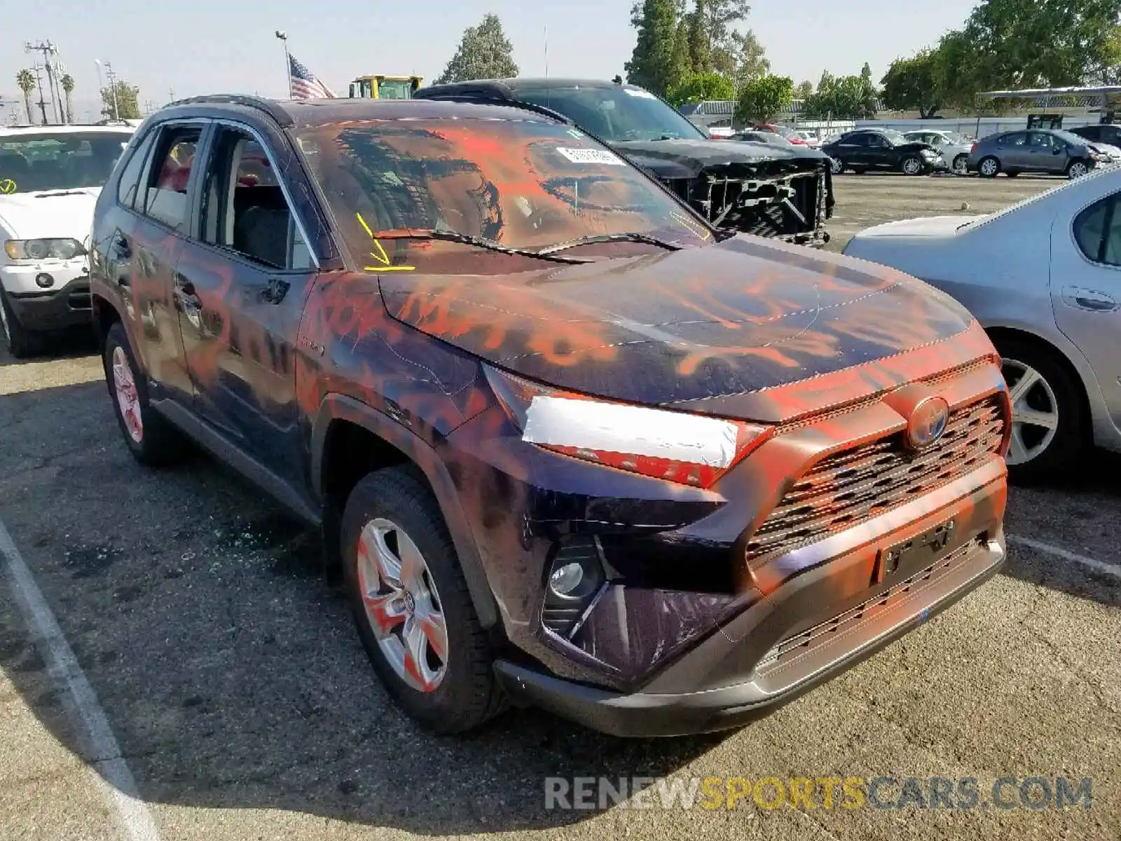 1 Photograph of a damaged car JTMRWRFV5KD009642 TOYOTA RAV4 XLE 2019