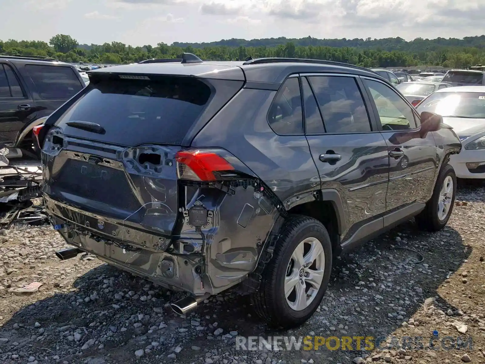 4 Фотография поврежденного автомобиля JTMW1RFV1KJ001797 TOYOTA RAV4 XLE 2019