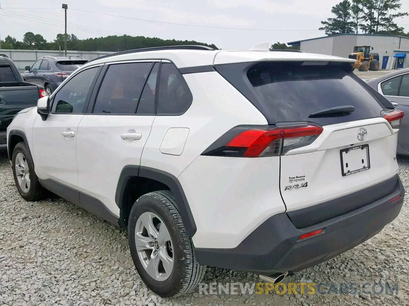 3 Photograph of a damaged car JTMW1RFV2KD009776 TOYOTA RAV4 XLE 2019