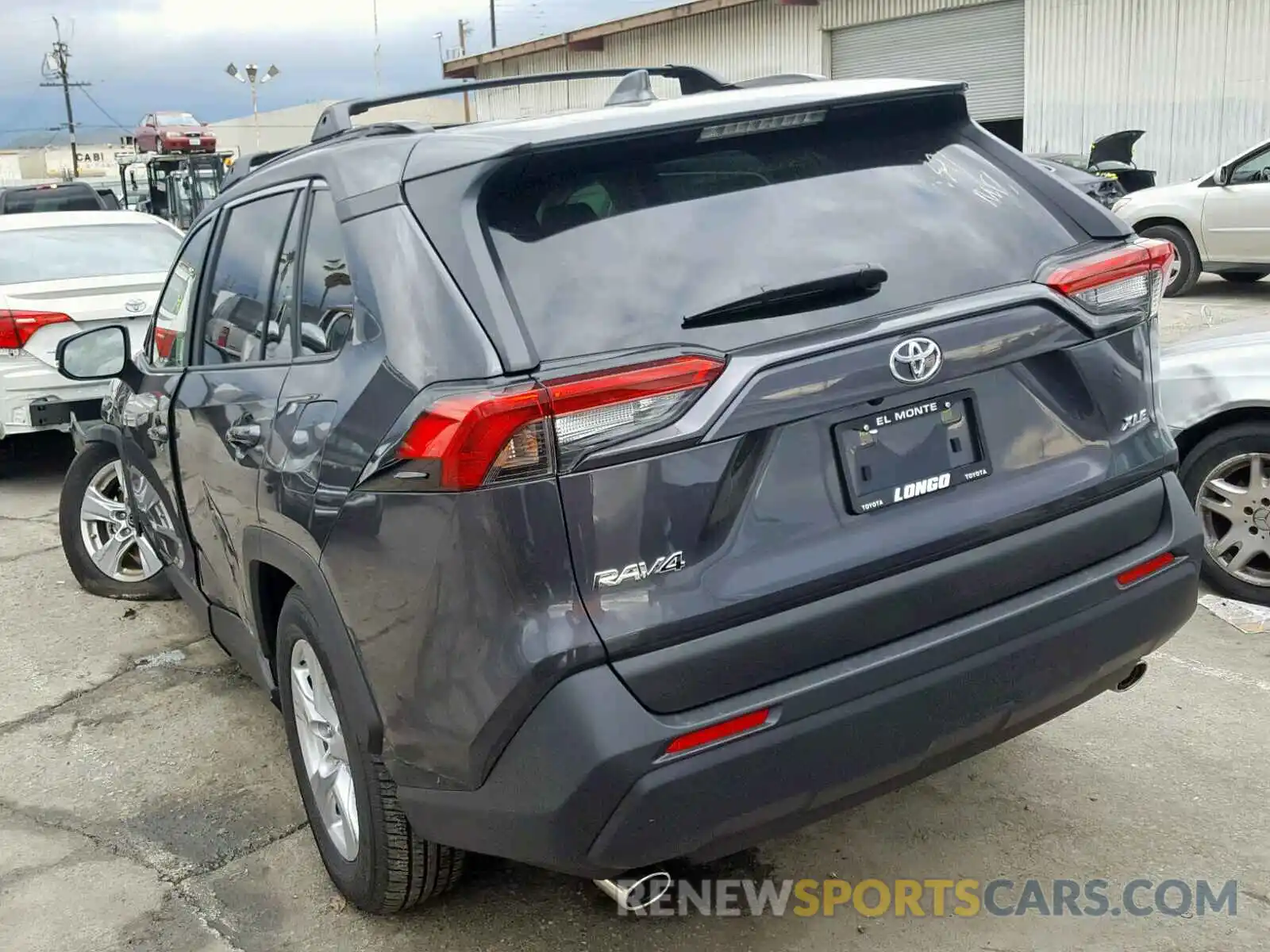 3 Photograph of a damaged car JTMW1RFV3KJ002076 TOYOTA RAV4 XLE 2019