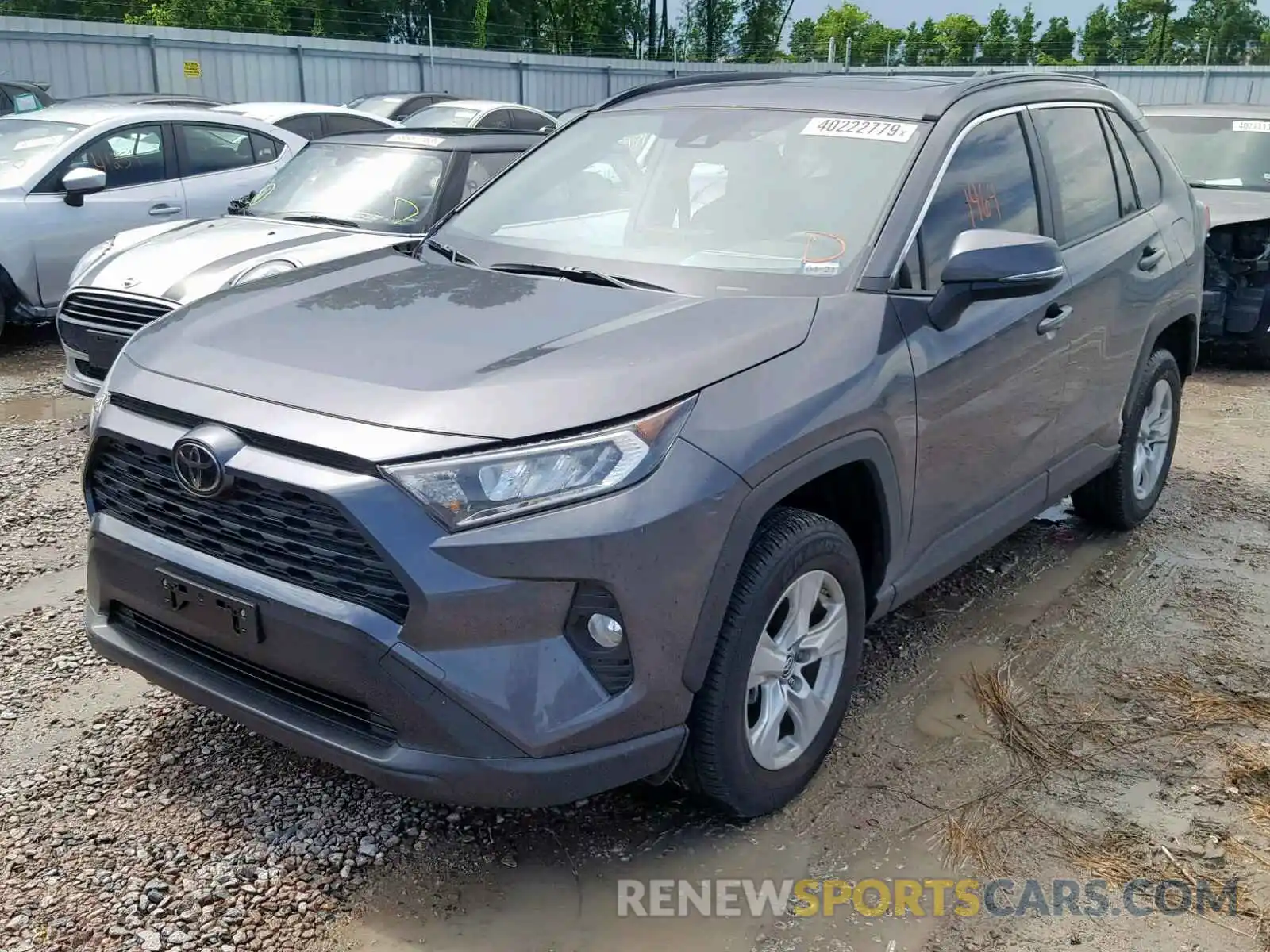 2 Фотография поврежденного автомобиля JTMW1RFV4KD022416 TOYOTA RAV4 XLE 2019