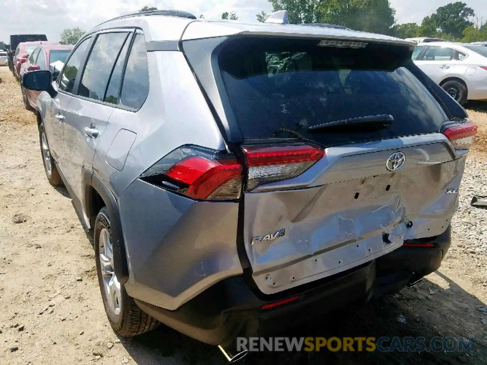 3 Photograph of a damaged car JTMW1RFV5KD004099 TOYOTA RAV4 XLE 2019