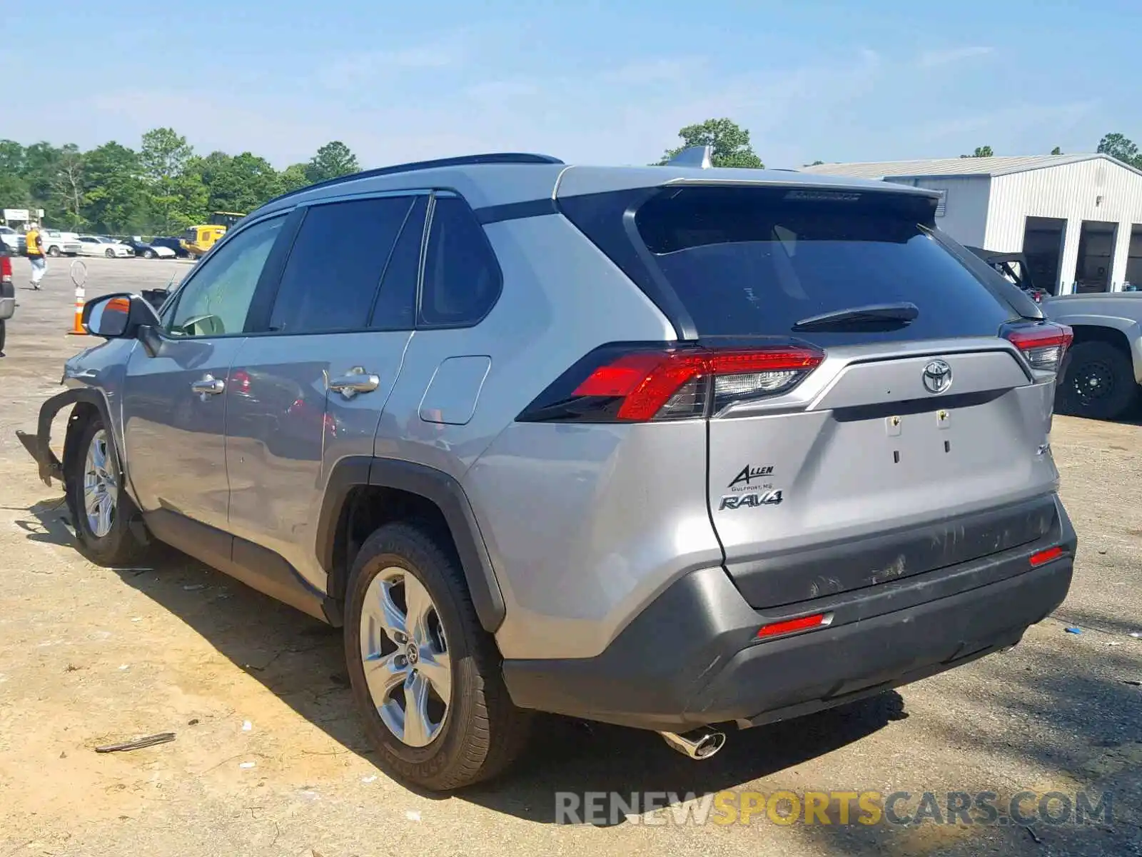 3 Photograph of a damaged car JTMW1RFV5KD016110 TOYOTA RAV4 XLE 2019