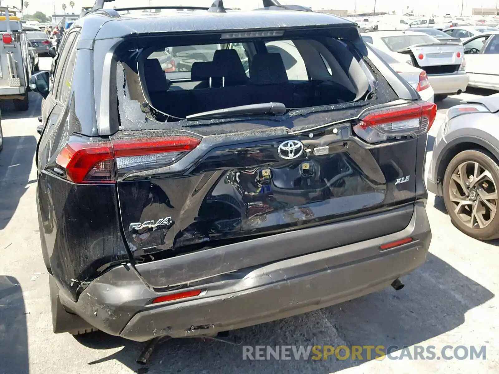 9 Photograph of a damaged car JTMW1RFV6KD009831 TOYOTA RAV4 XLE 2019