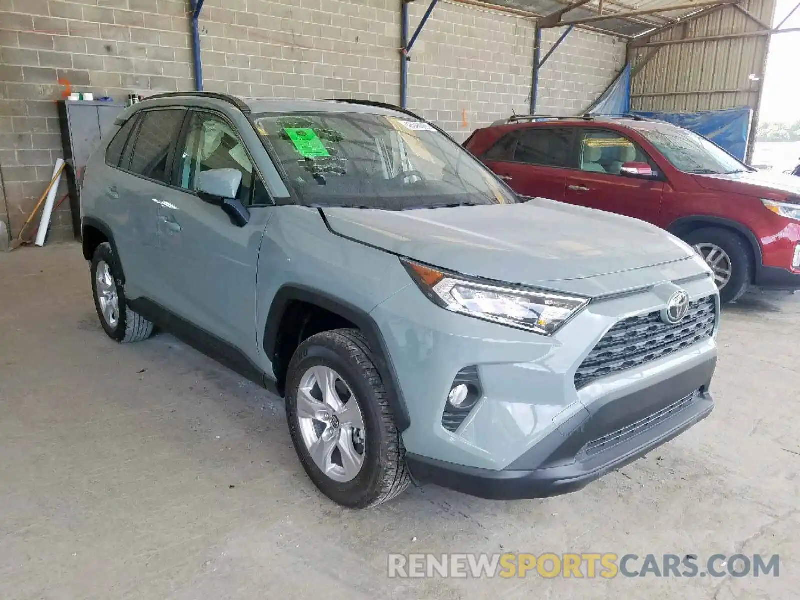 1 Photograph of a damaged car JTMW1RFV6KJ014528 TOYOTA RAV4 XLE 2019