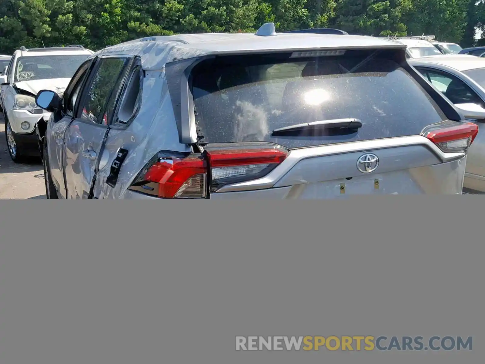 3 Photograph of a damaged car JTMW1RFV7KJ004963 TOYOTA RAV4 XLE 2019