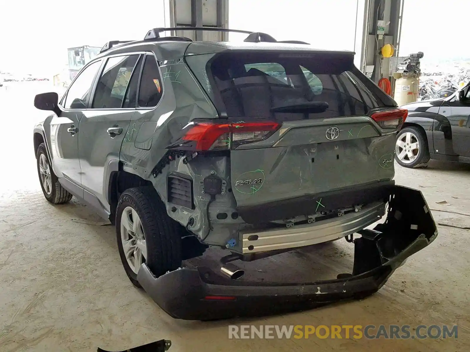 3 Photograph of a damaged car JTMW1RFV8KD505634 TOYOTA RAV4 XLE 2019