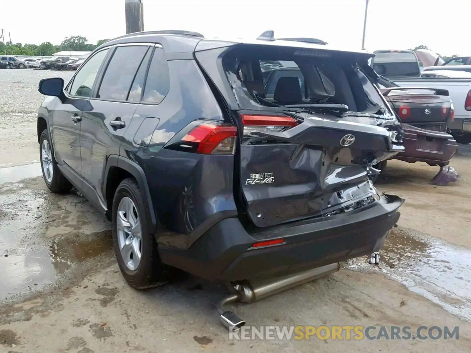 3 Photograph of a damaged car JTMW1RFV9KD004414 TOYOTA RAV4 XLE 2019