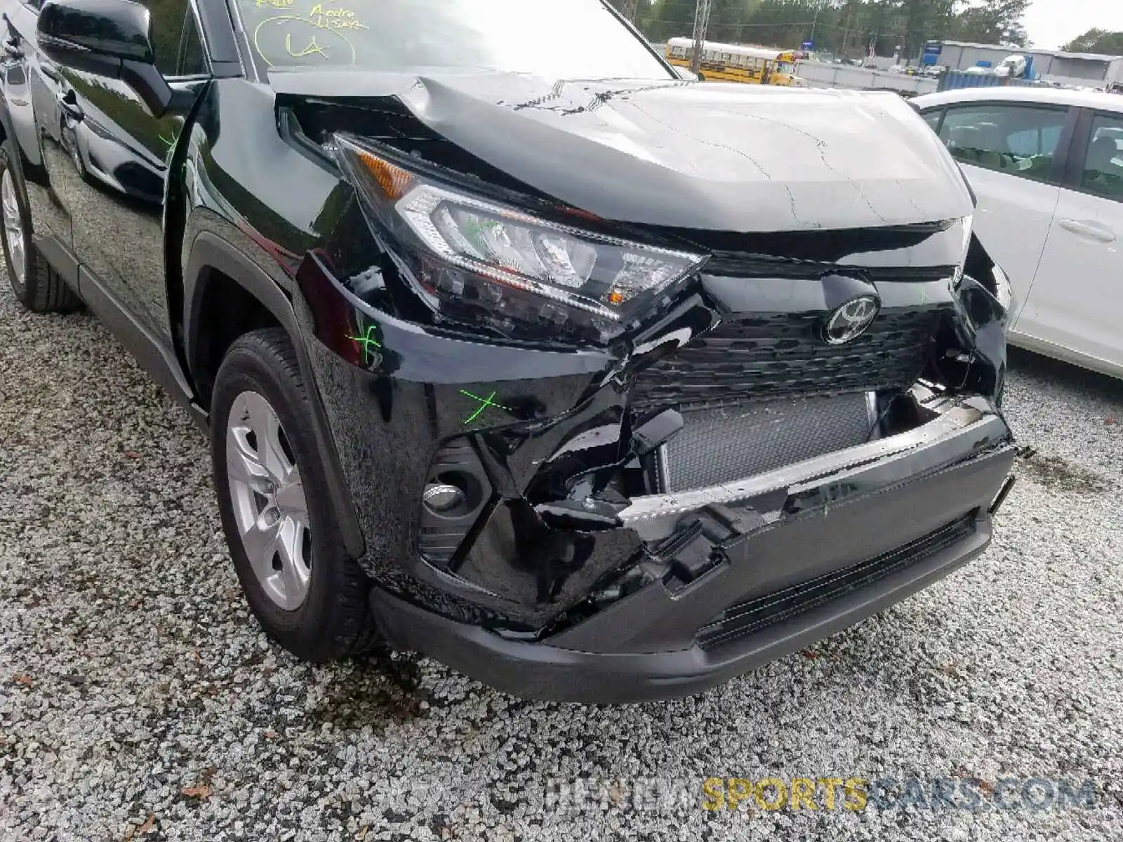 9 Photograph of a damaged car JTMW1RFV9KD008155 TOYOTA RAV4 XLE 2019