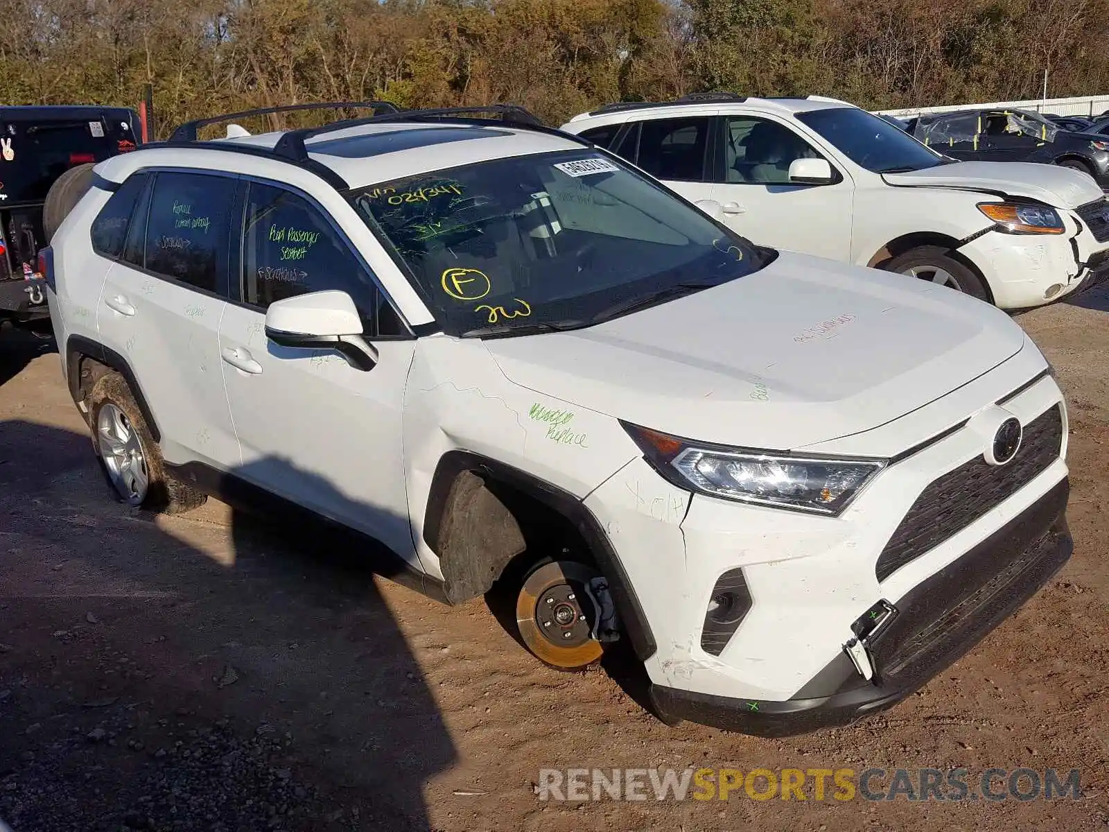 1 Photograph of a damaged car JTMW1RFV9KD024341 TOYOTA RAV4 XLE 2019