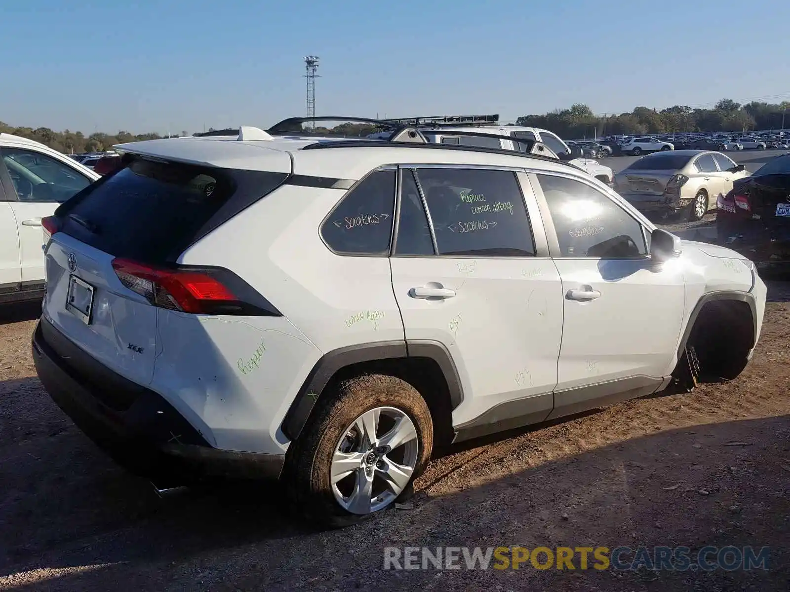 4 Фотография поврежденного автомобиля JTMW1RFV9KD024341 TOYOTA RAV4 XLE 2019