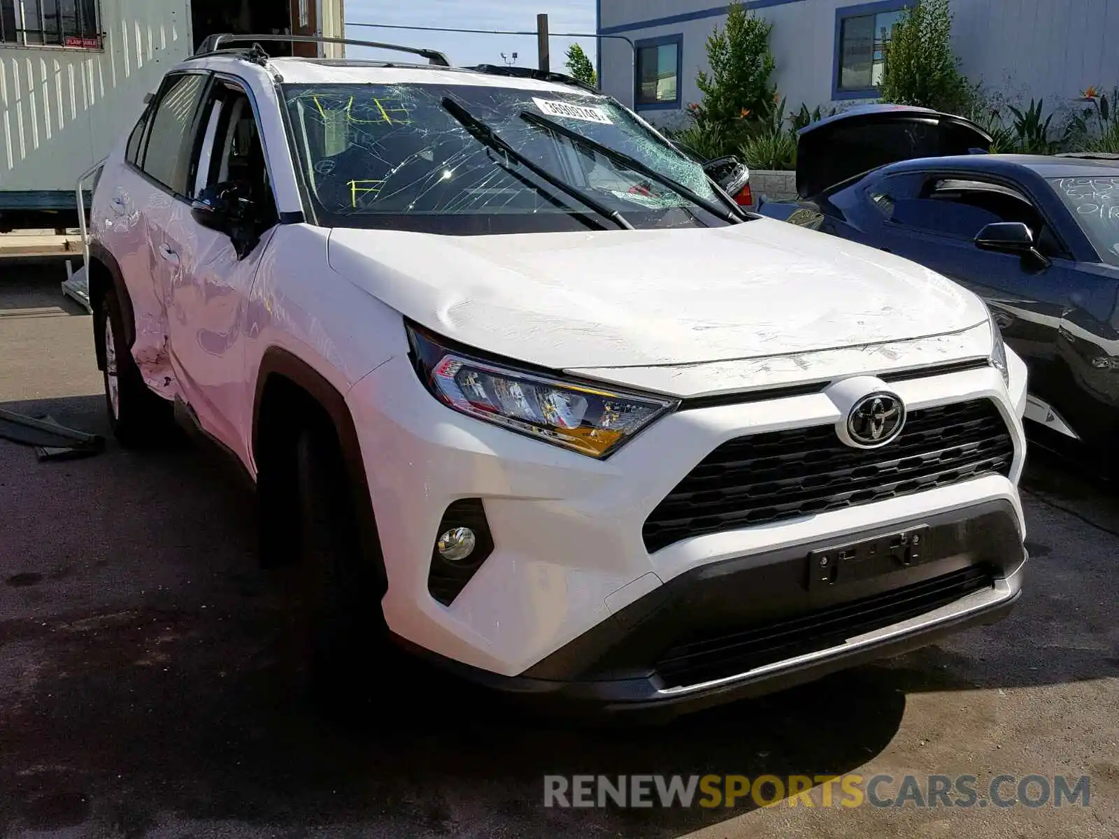 1 Photograph of a damaged car JTMW1RFVXKD509300 TOYOTA RAV4 XLE 2019