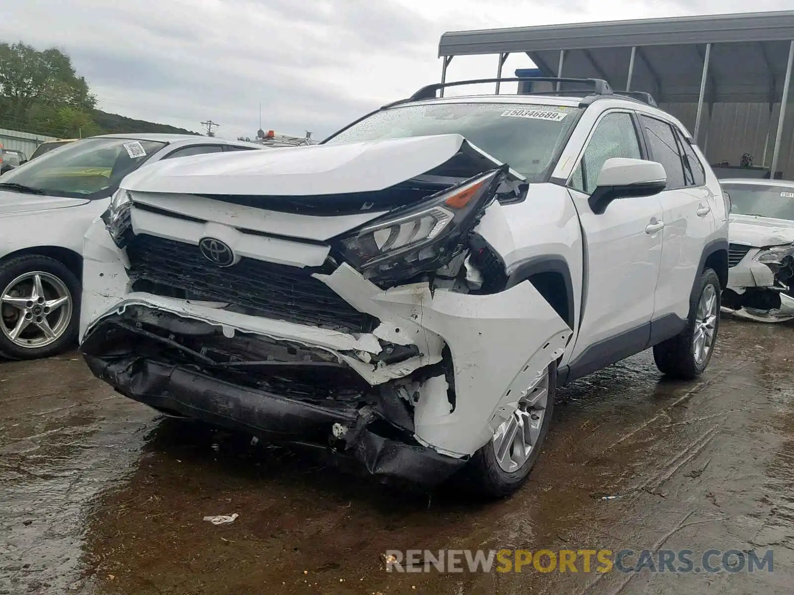 2 Photograph of a damaged car 2T3A1RFV0KC012125 TOYOTA RAV4 XLE P 2019