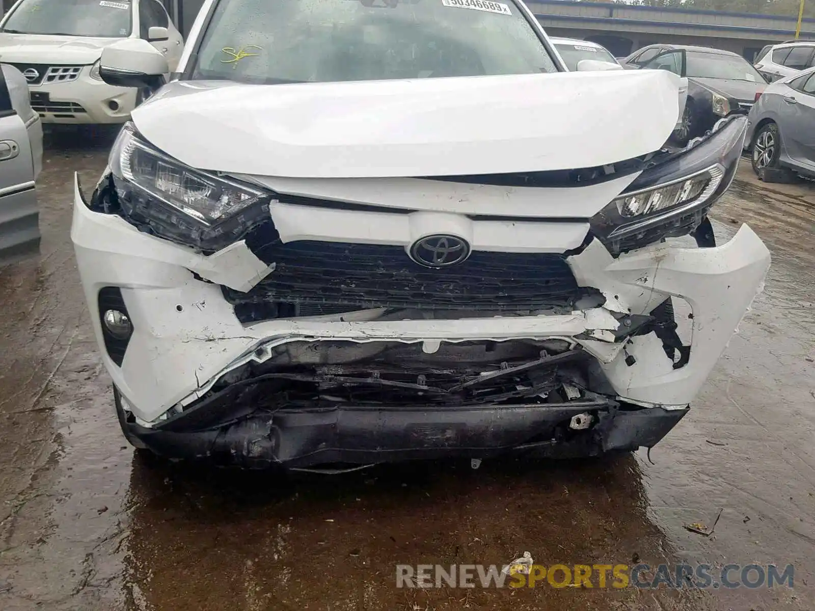 7 Photograph of a damaged car 2T3A1RFV0KC012125 TOYOTA RAV4 XLE P 2019