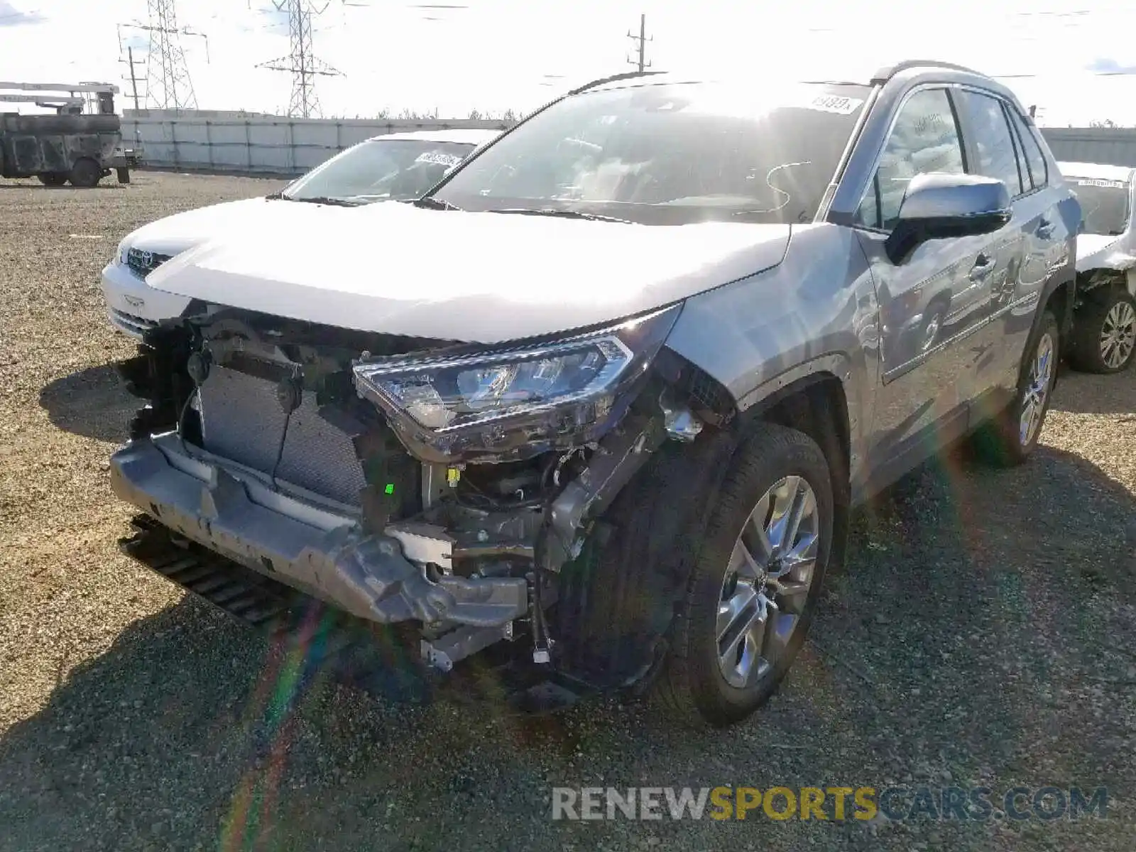 2 Photograph of a damaged car 2T3A1RFV3KW048065 TOYOTA RAV4 XLE P 2019