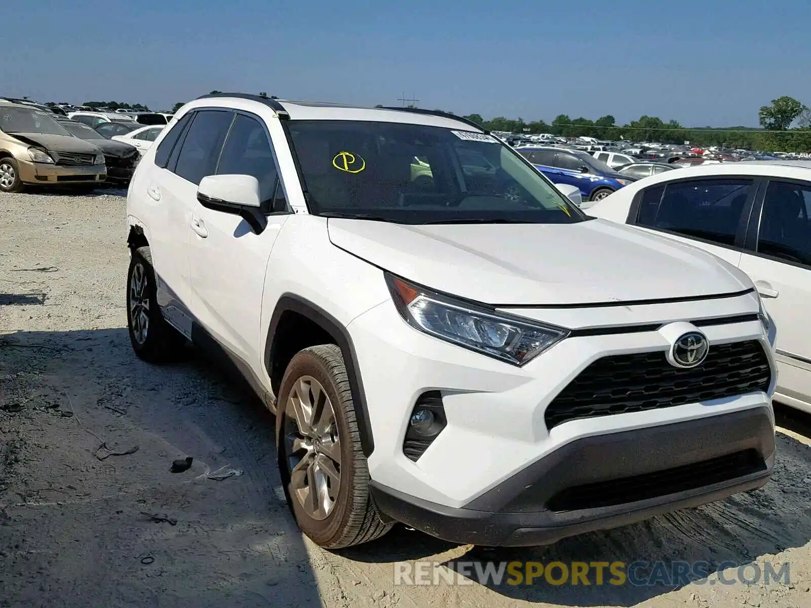 1 Photograph of a damaged car 2T3C1RFV2KC012748 TOYOTA RAV4 XLE P 2019