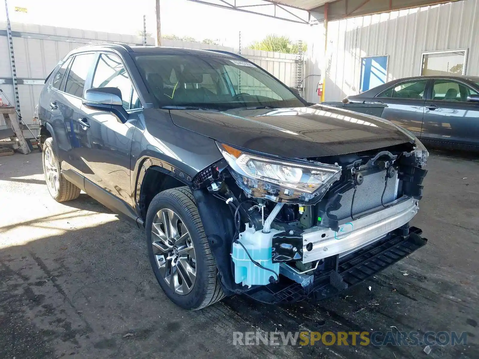 1 Photograph of a damaged car 2T3C1RFV5KC013506 TOYOTA RAV4 XLE P 2019