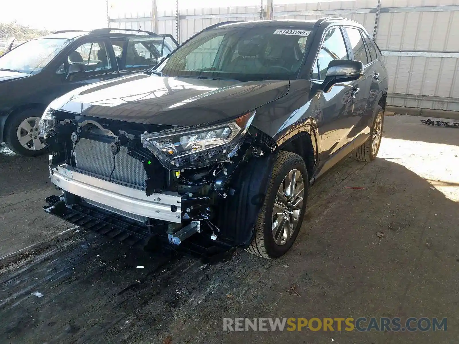 2 Photograph of a damaged car 2T3C1RFV5KC013506 TOYOTA RAV4 XLE P 2019