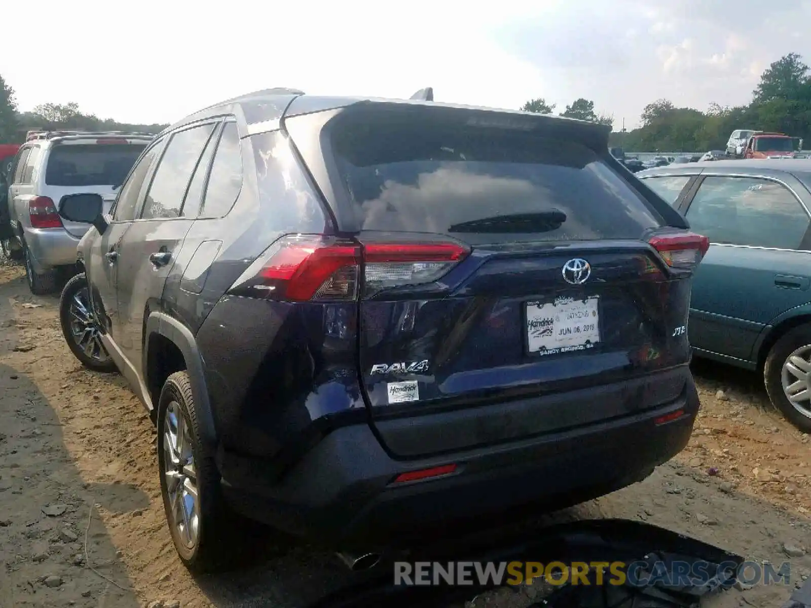 3 Photograph of a damaged car 2T3C1RFV6KC001719 TOYOTA RAV4 XLE P 2019