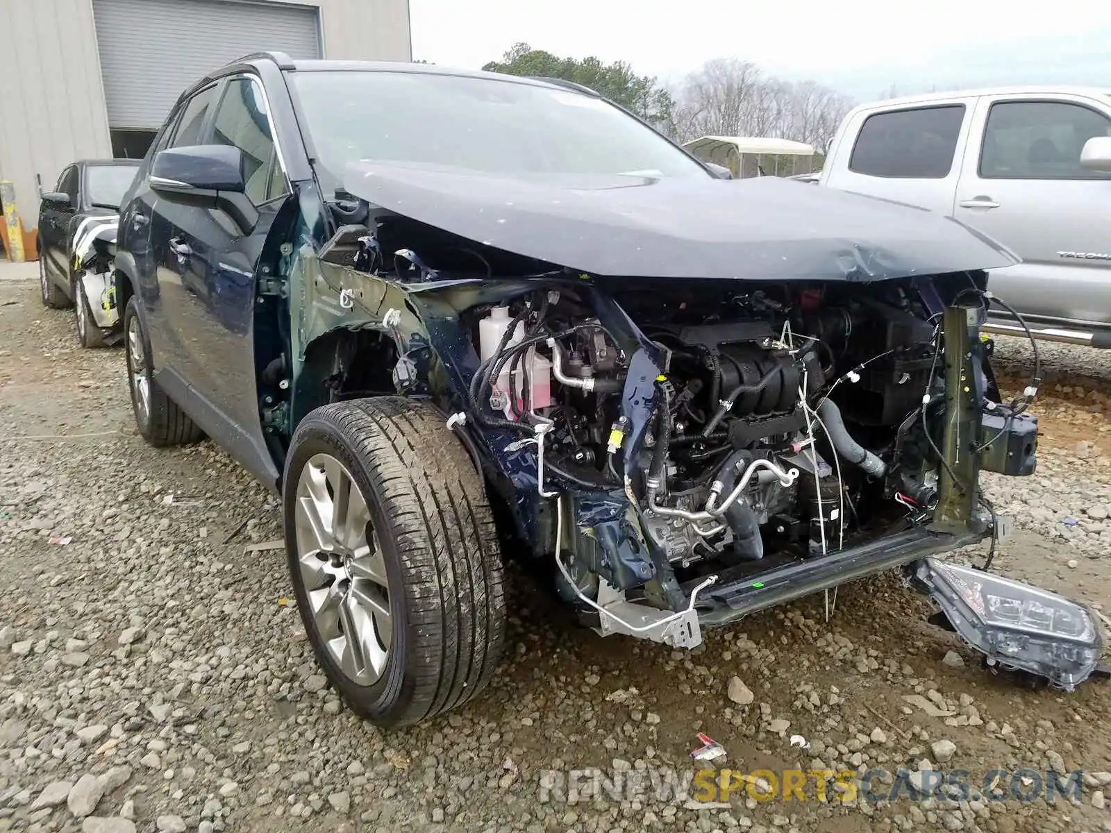 1 Photograph of a damaged car 2T3C1RFV8KC001544 TOYOTA RAV4 XLE P 2019