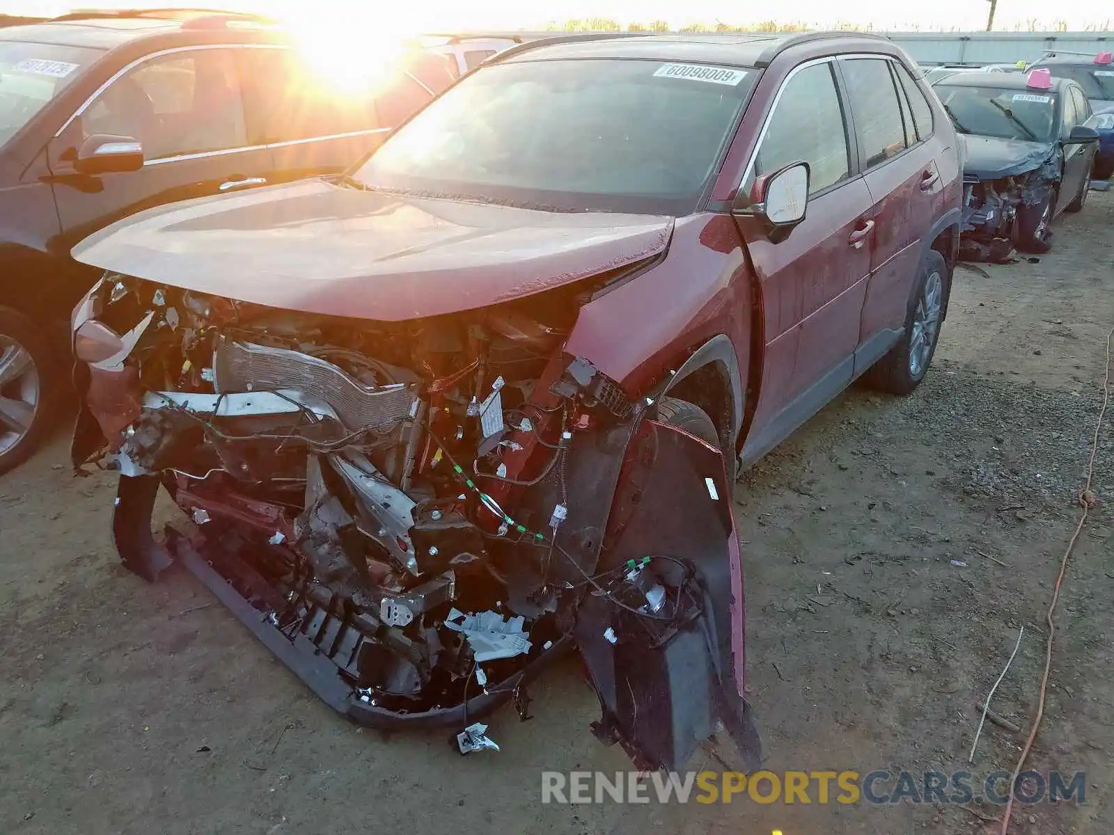 2 Photograph of a damaged car JTMA1RFV5KD045178 TOYOTA RAV4 XLE P 2019