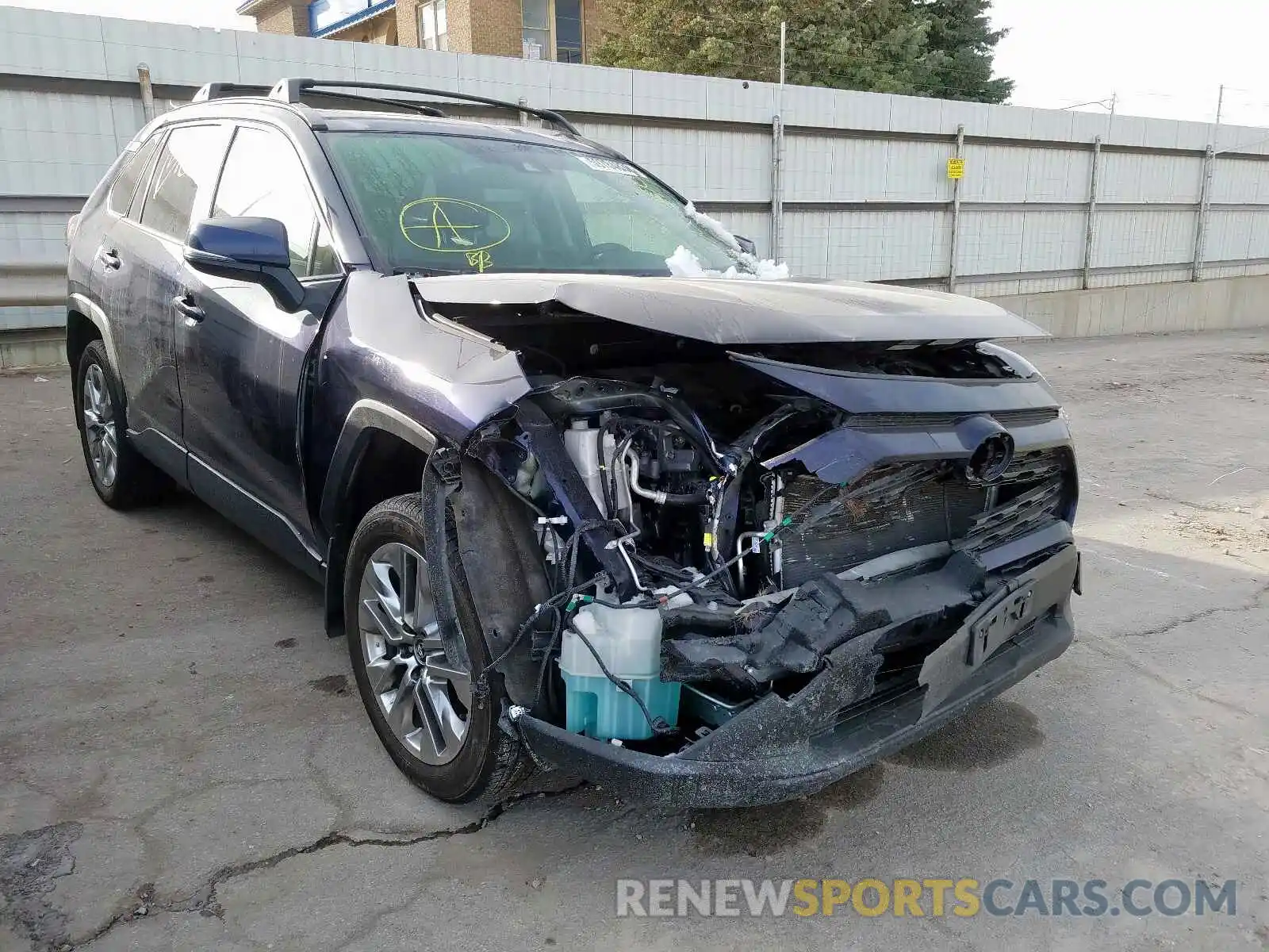 1 Photograph of a damaged car JTMA1RFV8KD507684 TOYOTA RAV4 XLE P 2019