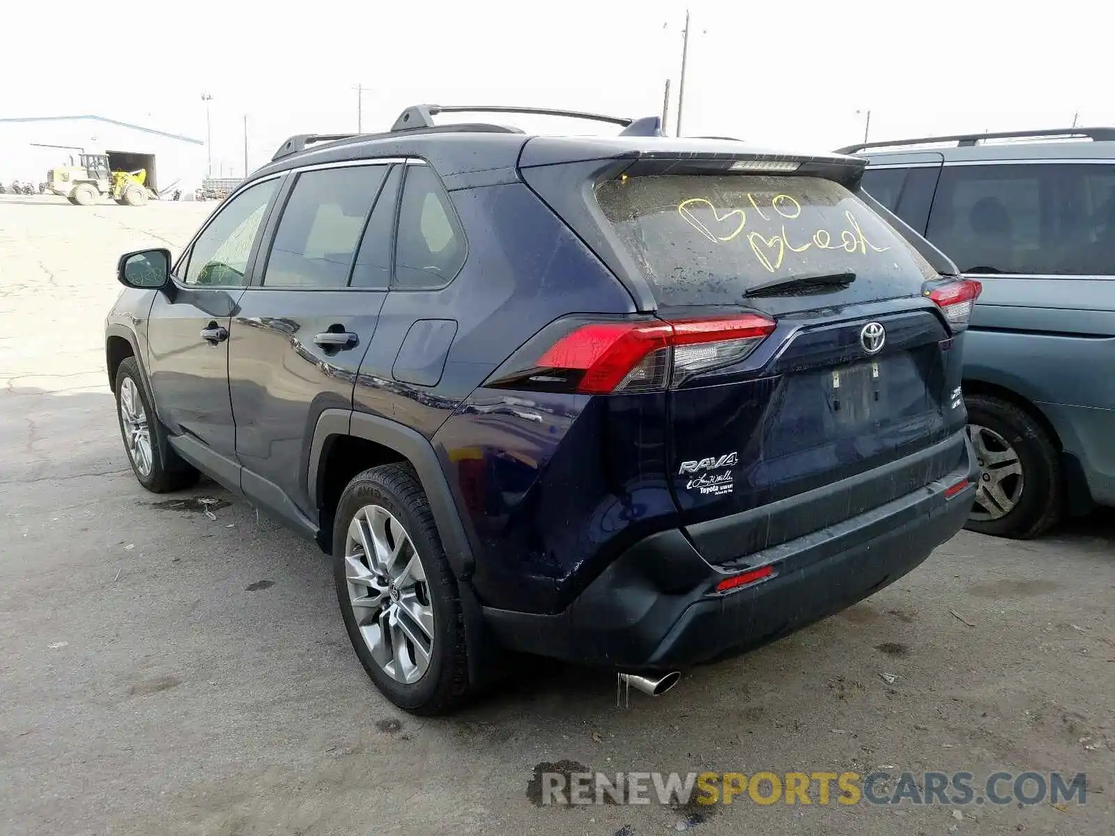 3 Photograph of a damaged car JTMA1RFV8KD507684 TOYOTA RAV4 XLE P 2019