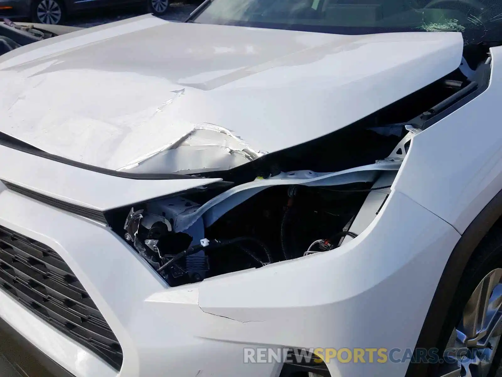 9 Фотография поврежденного автомобиля JTMA1RFVXKJ016082 TOYOTA RAV4 XLE P 2019
