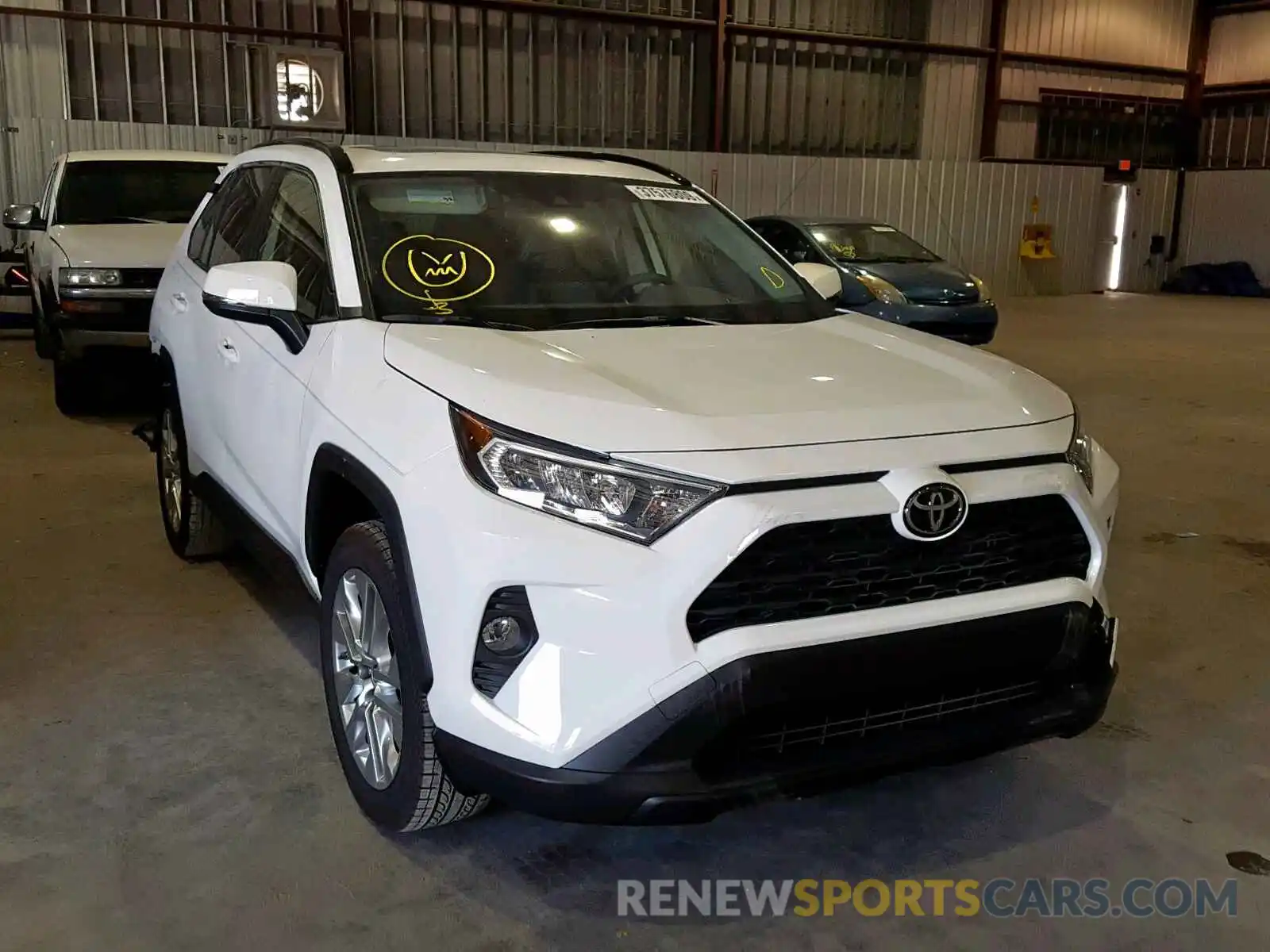 1 Photograph of a damaged car JTMC1RFV1KD021663 TOYOTA RAV4 XLE P 2019