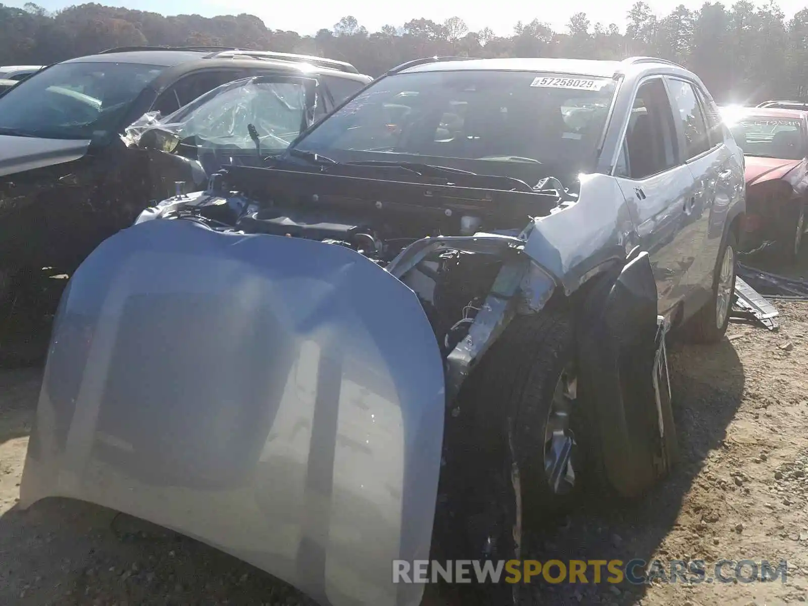 2 Photograph of a damaged car JTMC1RFV2KD028766 TOYOTA RAV4 XLE P 2019