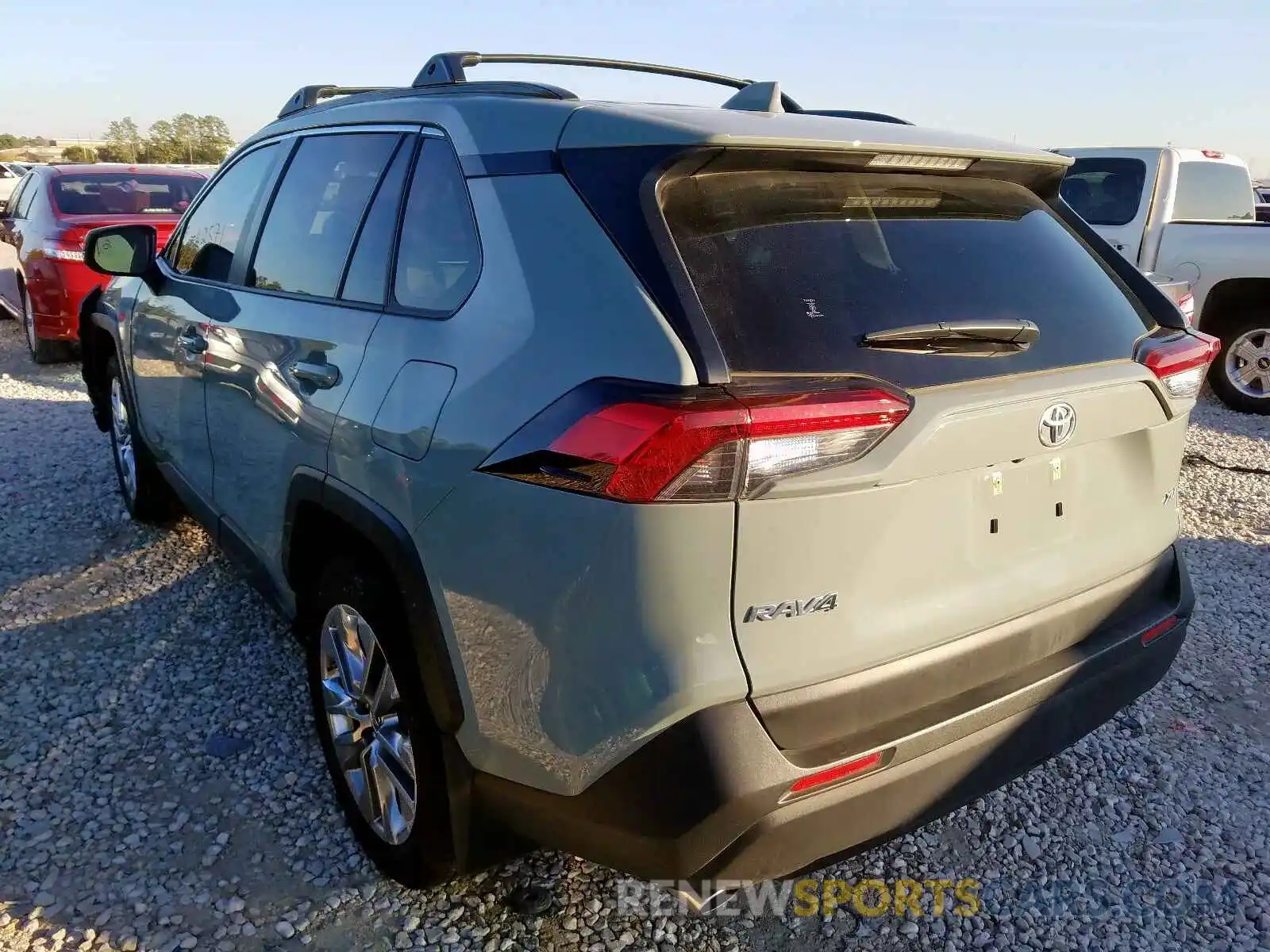 3 Photograph of a damaged car JTMC1RFV3KJ010763 TOYOTA RAV4 XLE P 2019