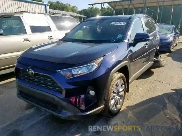 2 Фотография поврежденного автомобиля JTMC1RFV4KD020796 TOYOTA RAV4 XLE P 2019