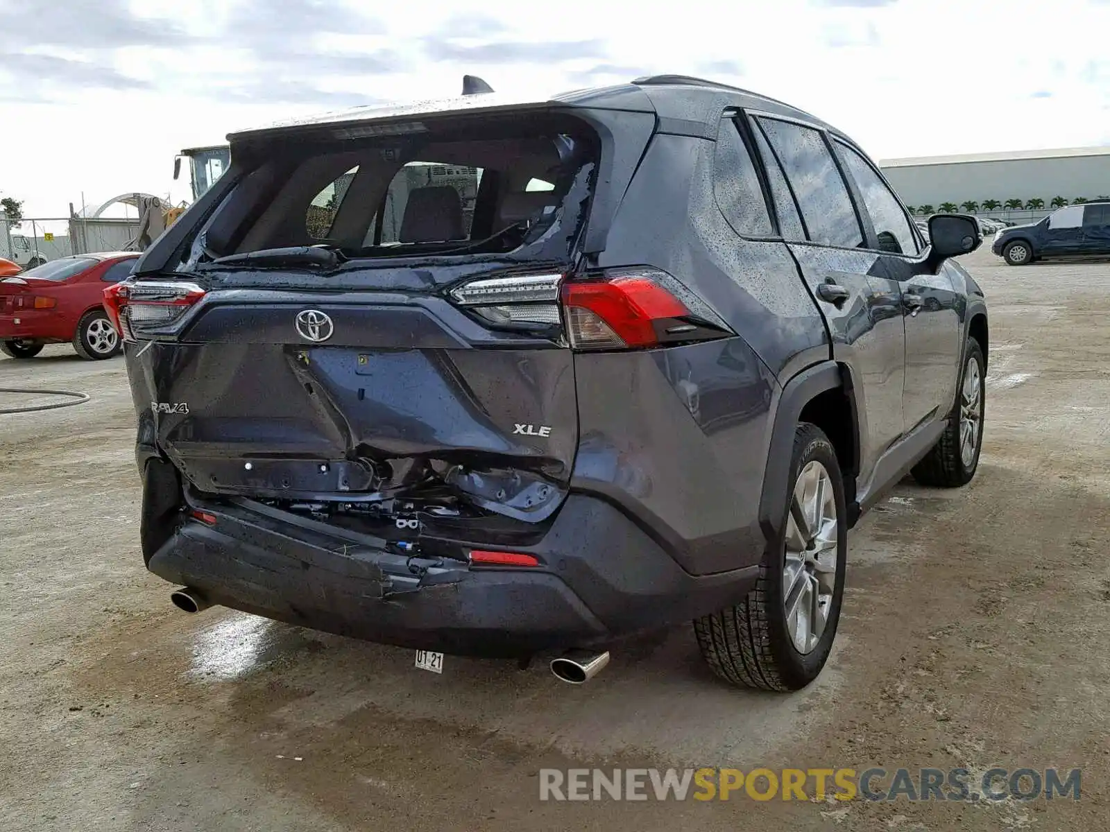 4 Photograph of a damaged car JTMC1RFV8KD004505 TOYOTA RAV4 XLE P 2019