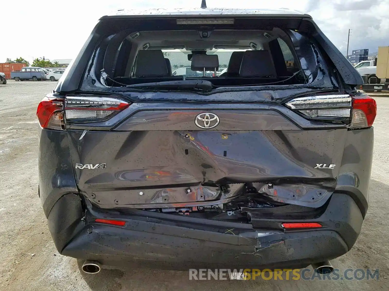 9 Фотография поврежденного автомобиля JTMC1RFV8KD004505 TOYOTA RAV4 XLE P 2019