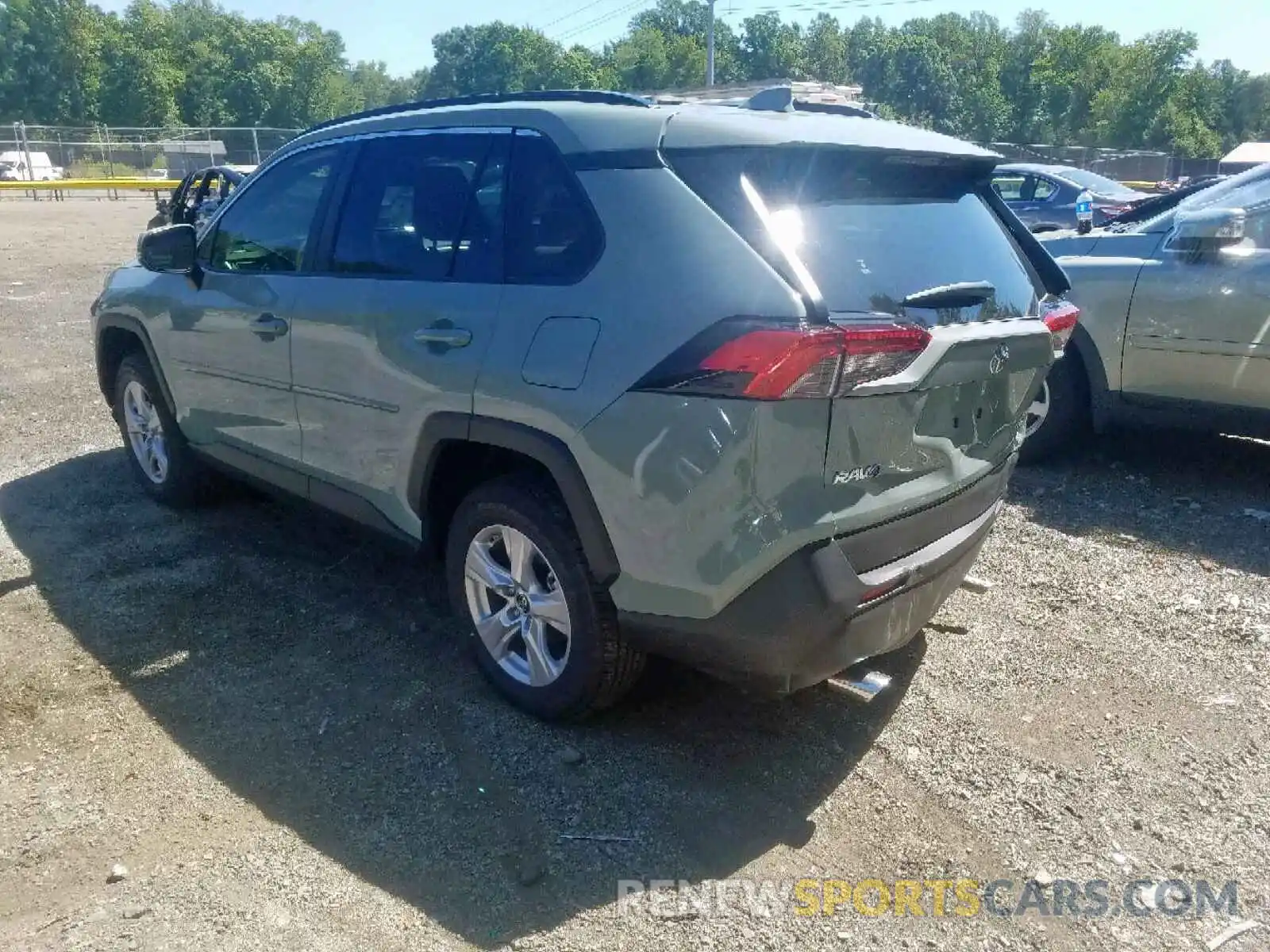 3 Photograph of a damaged car JTMP1RFV9KD519840 TOYOTA RAV4 XLE/X 2019