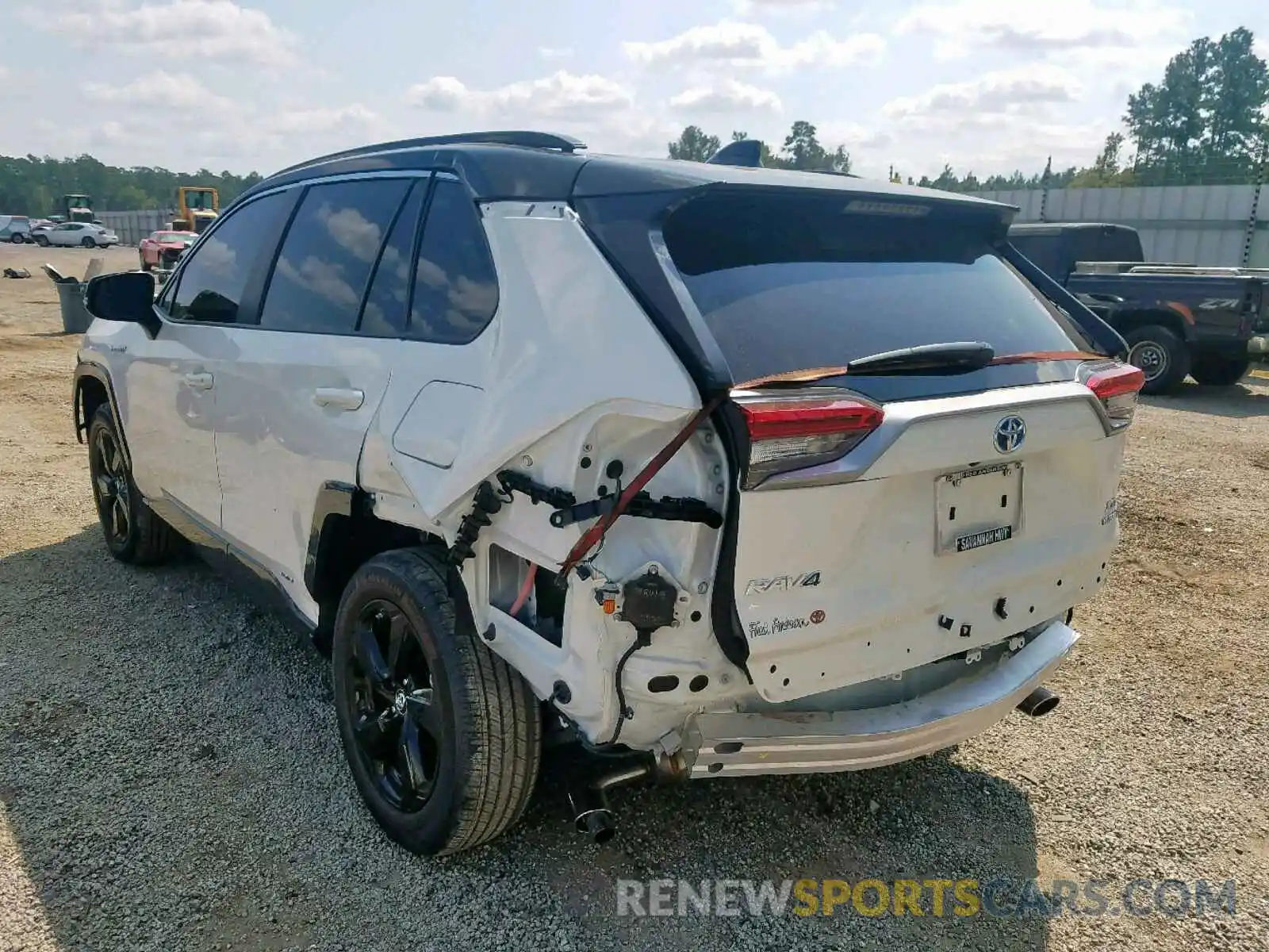 3 Фотография поврежденного автомобиля 2T3EWRFV4KW007348 TOYOTA RAV4 XSE 2019