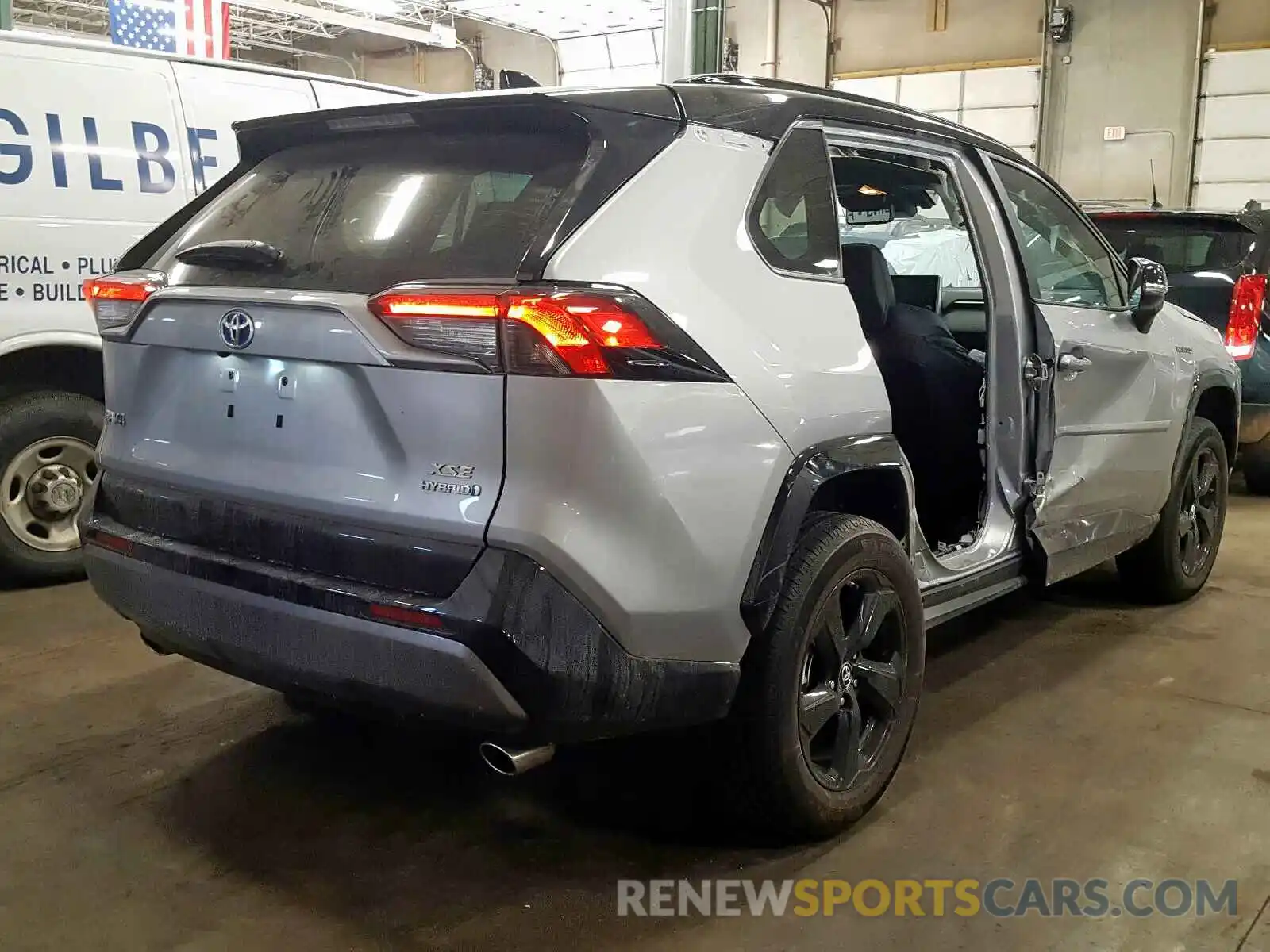 4 Photograph of a damaged car 2T3EWRFV9KW035310 TOYOTA RAV4 XSE 2019