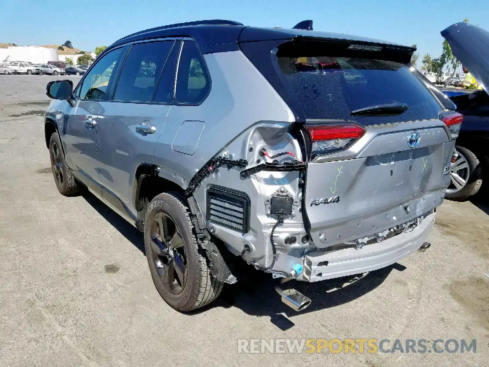 3 Фотография поврежденного автомобиля JTMEWRFV3KD505845 TOYOTA RAV4 XSE 2019