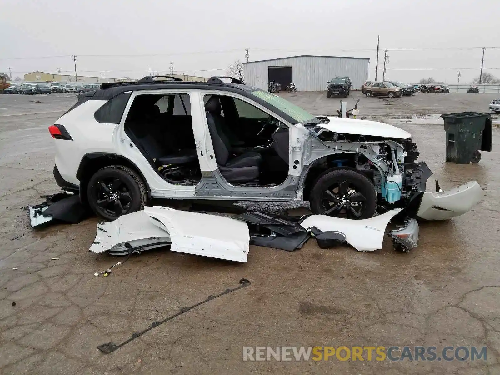 9 Photograph of a damaged car JTMEWRFV8KJ022210 TOYOTA RAV4 XSE 2019
