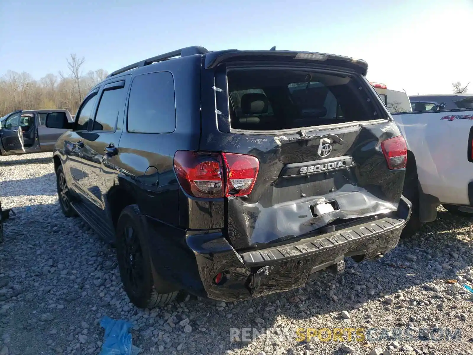 3 Фотография поврежденного автомобиля 5TDBY5G10KS165804 TOYOTA SEQUOIA 2019