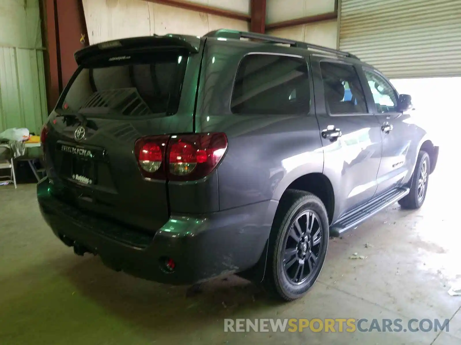 4 Photograph of a damaged car 5TDBY5G10KS166564 TOYOTA SEQUOIA 2019