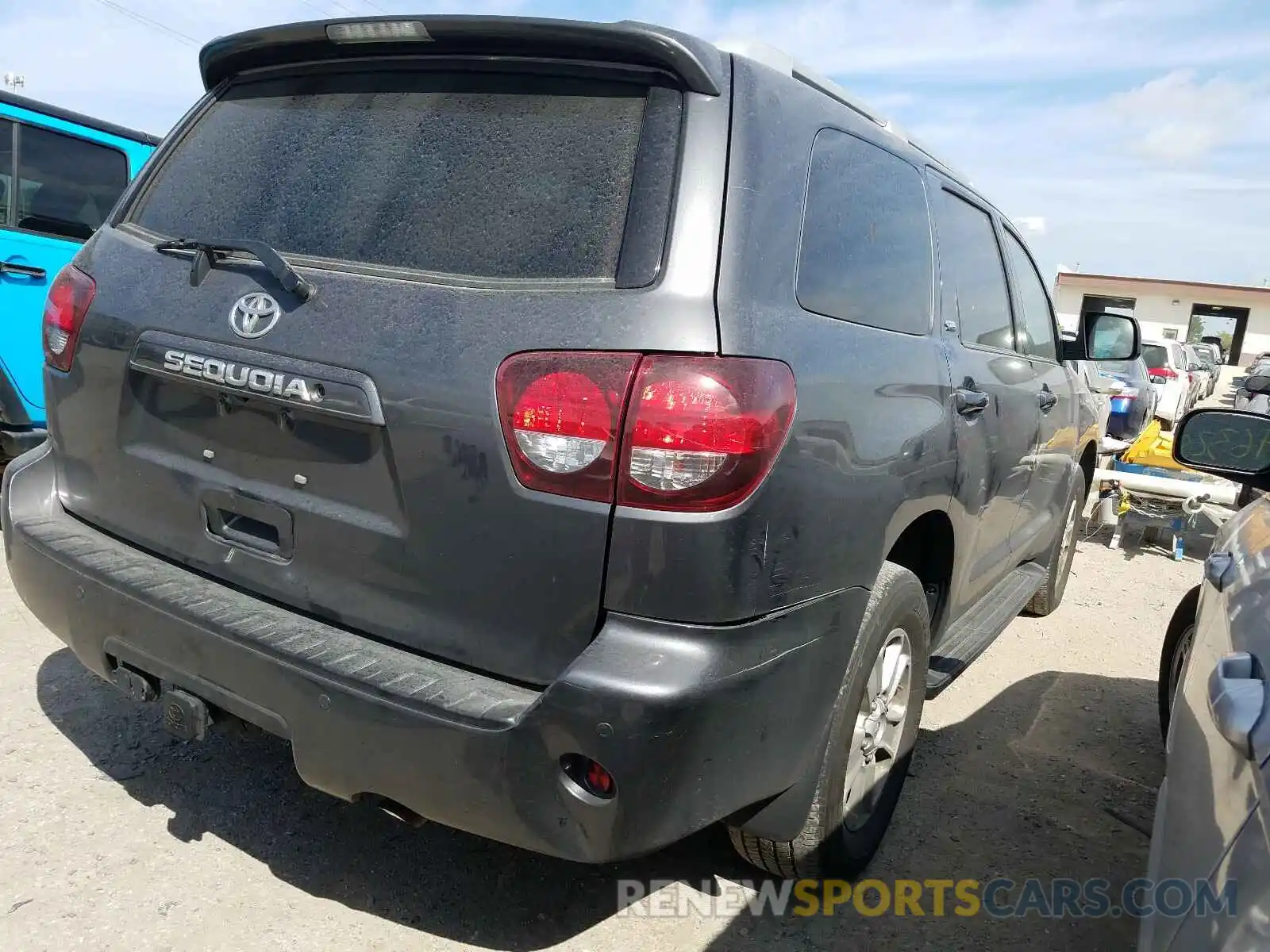 4 Фотография поврежденного автомобиля 5TDBY5G10KS170999 TOYOTA SEQUOIA 2019