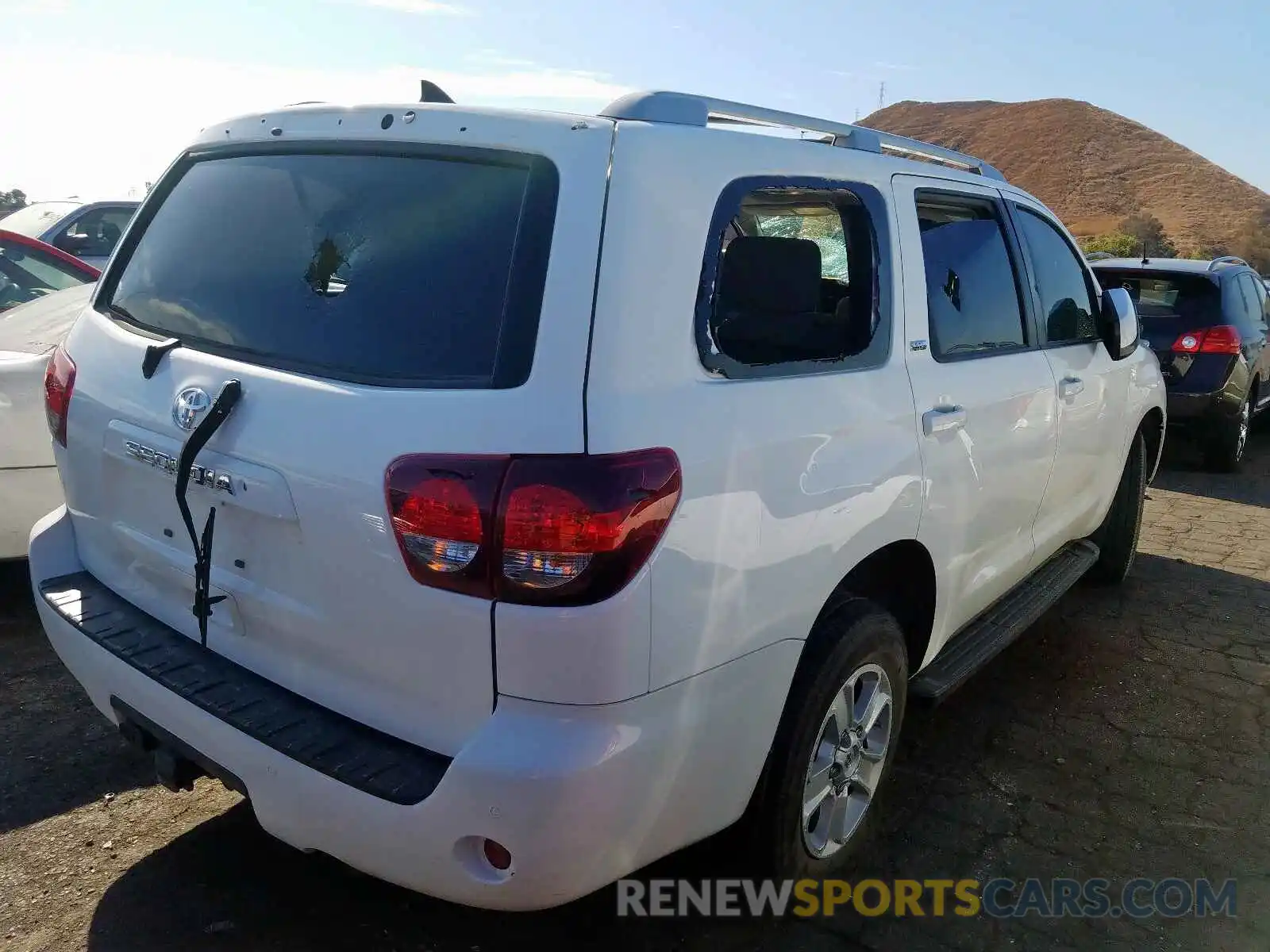 4 Photograph of a damaged car 5TDBY5G11KS169196 TOYOTA SEQUOIA 2019