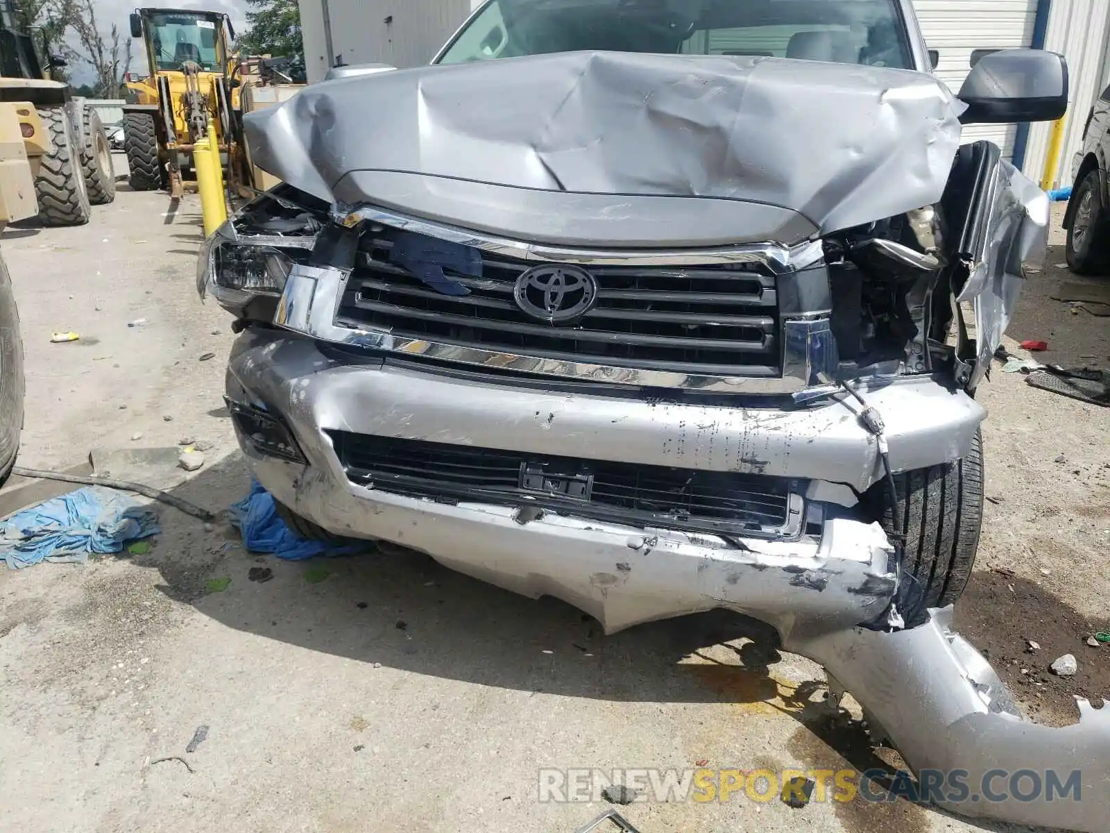 9 Фотография поврежденного автомобиля 5TDBY5G11KS173796 TOYOTA SEQUOIA 2019