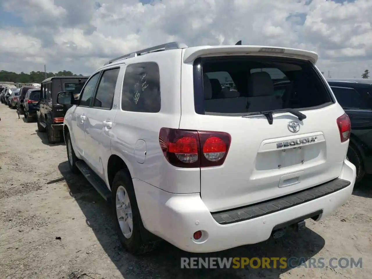 3 Фотография поврежденного автомобиля 5TDBY5G13KS169913 TOYOTA SEQUOIA 2019