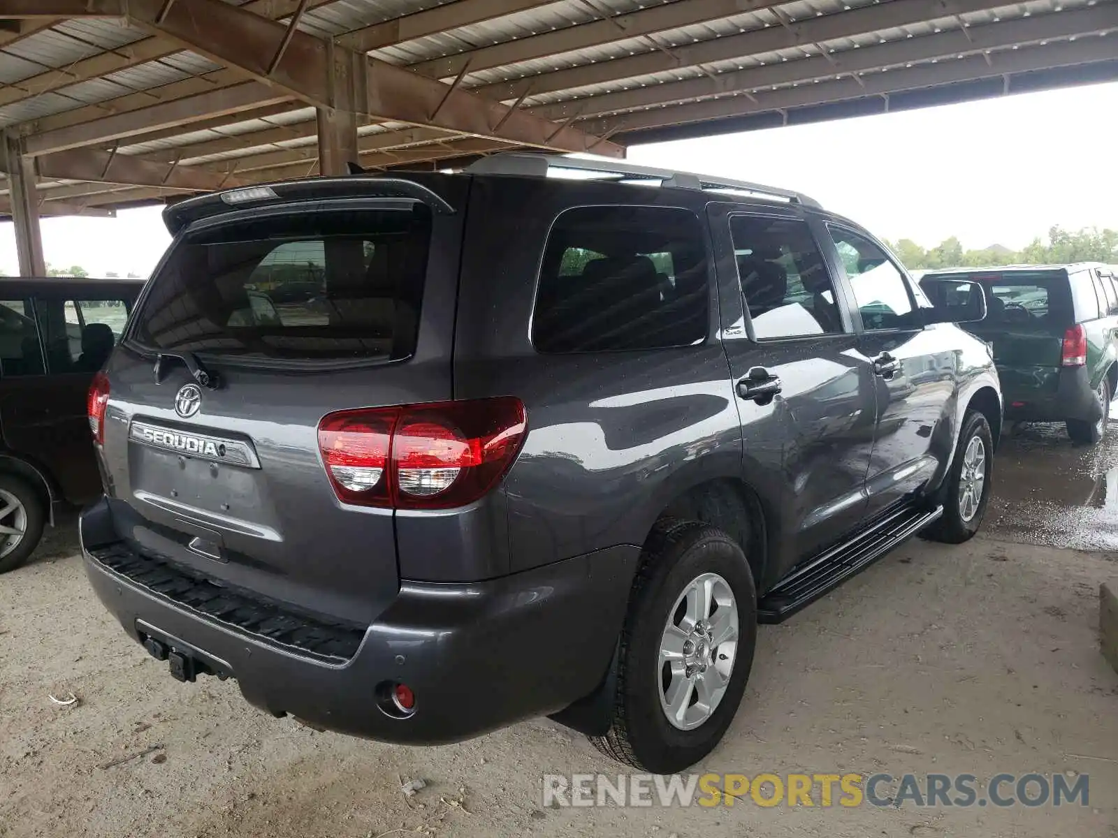 4 Photograph of a damaged car 5TDBY5G13KS170642 TOYOTA SEQUOIA 2019